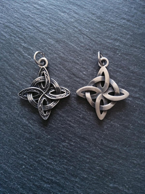 Stainless Steel Witches Knot Pendant 39x33x3mm
