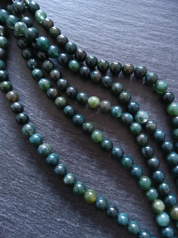 8.5mm Dark Green Moss Agate Natural Undyed Round Gemstone Beads. Full 15.7 inch Strand. Hole: 1mm