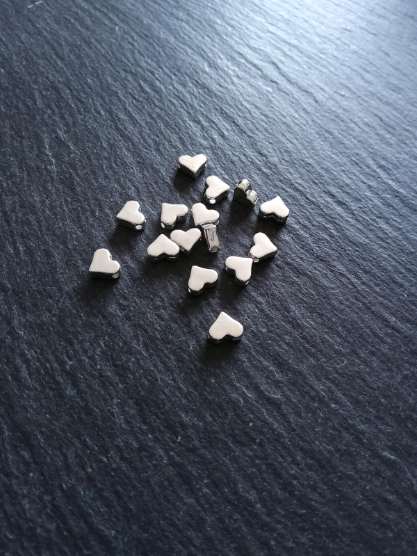 40 or 200 Bright Silver Plated Heart Beads 7x6x2.7mm Hole: 1.4mm