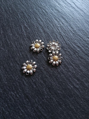 Stainless Steel Daisy Flower Connector Charm Silver & Gold 14.5x14x3mm