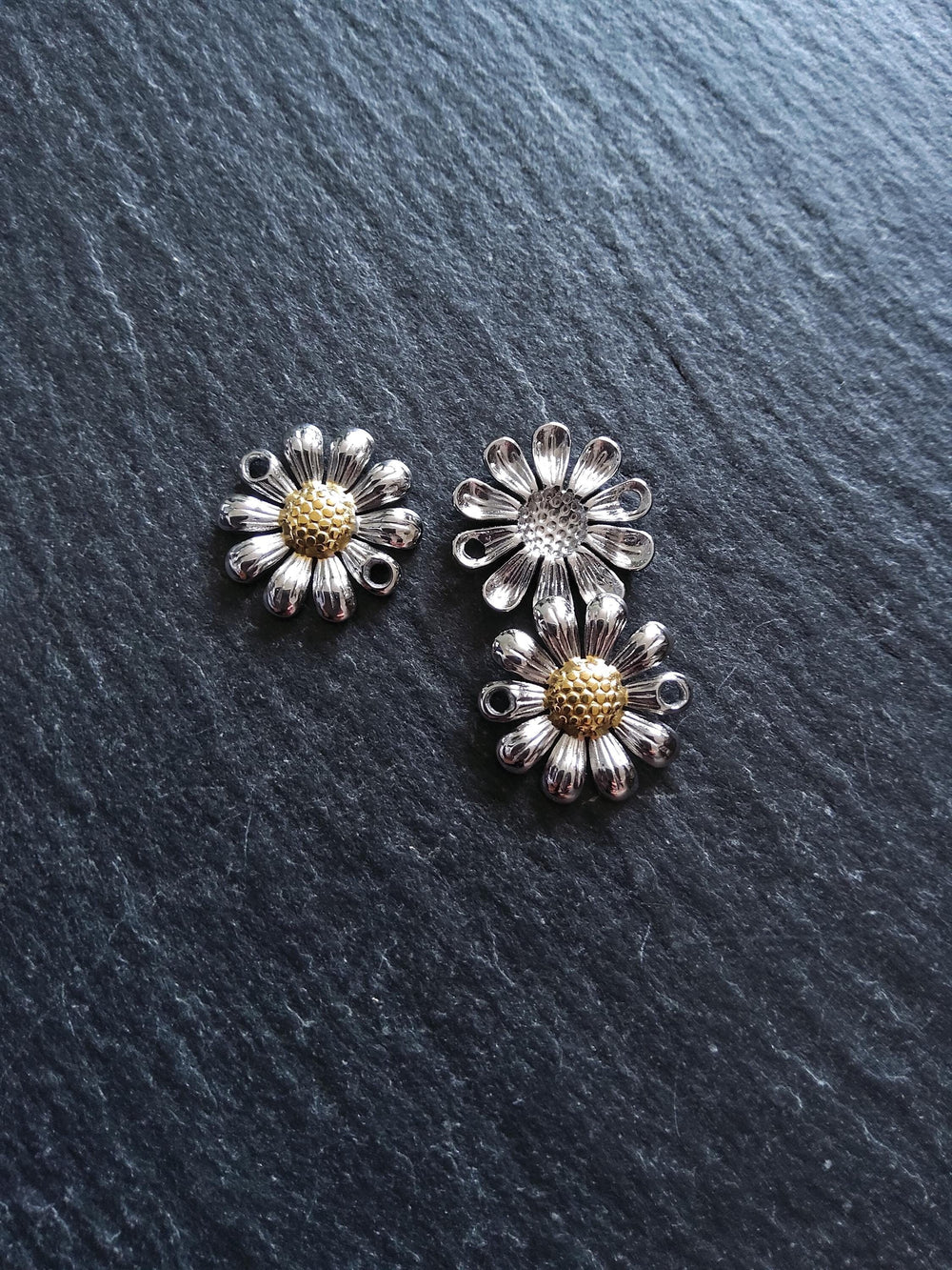 Stainless Steel Daisy Flower Connector Charm Silver & Gold 14.5x14x3mm