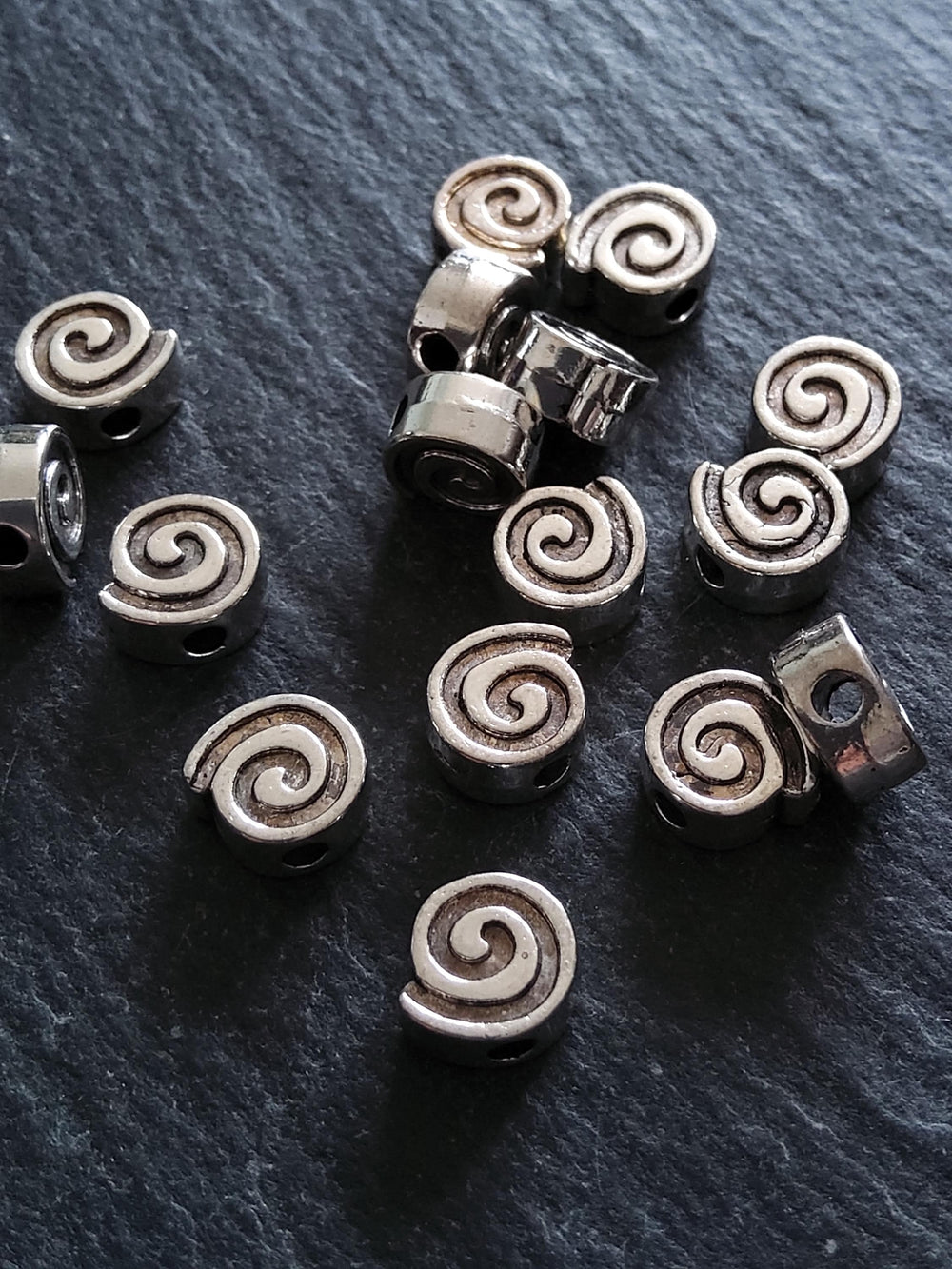 20 or 100 Spiral 8mm Silver Tone Metal Alloy Beads 8.5x8x4mm Hole: 2.3mm