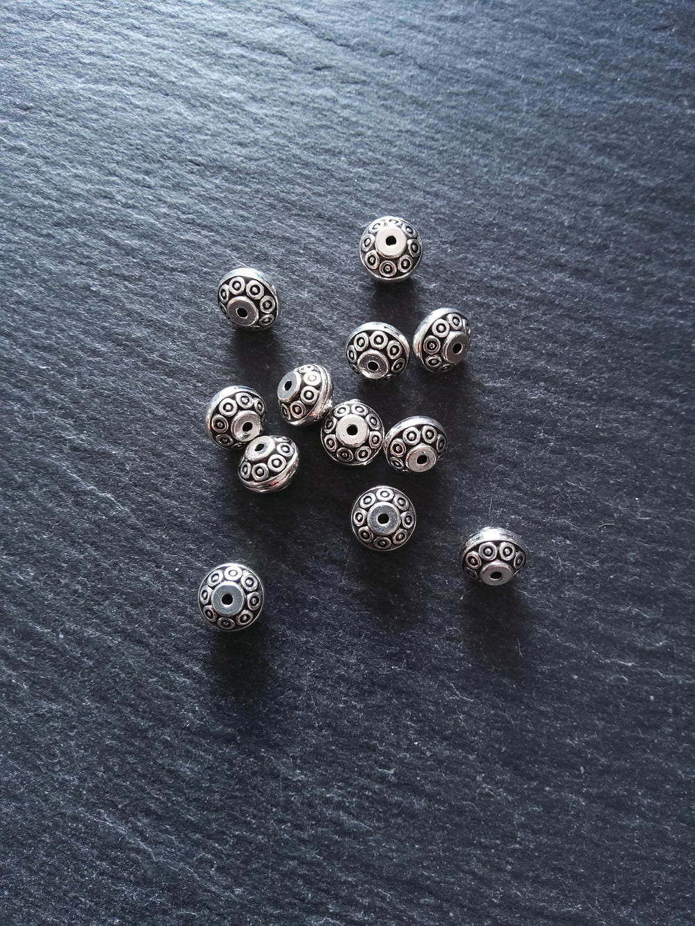 10 or 50 Antique Silver Tone 9mm Flying Saucer Shaped Spacer Beads 9x6.4mm. Hole: 1.2mm - ContentedCatz