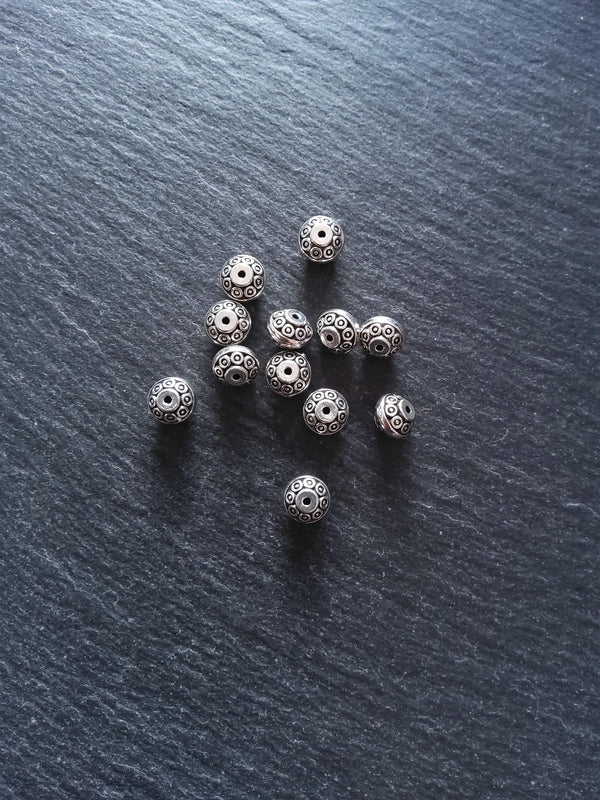 10 or 50 Antique Silver Tone 9mm Flying Saucer Shaped Spacer Beads 9x6.4mm. Hole: 1.2mm - ContentedCatz