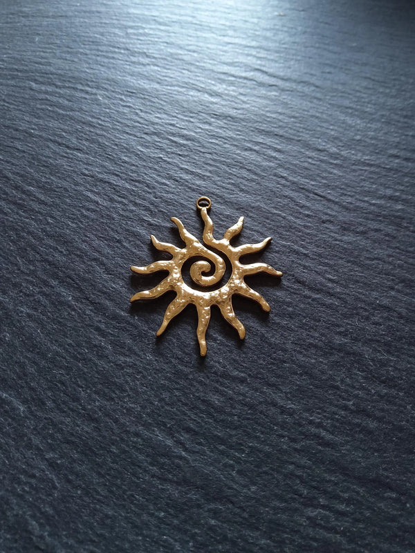 Gold Stainless Steel Swirl Sun Pendant 40x33x2mm Hole: 2.2mm - ContentedCatz