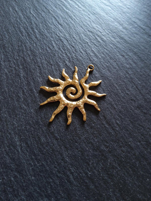 Gold Stainless Steel Swirl Sun Pendant 40x33x2mm Hole: 2.2mm - ContentedCatz