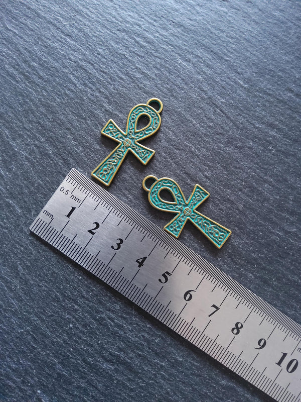 4 or 20 Ancient Egyptian Ankh Pendants Antique Bronze With Green Patina 37x21mm