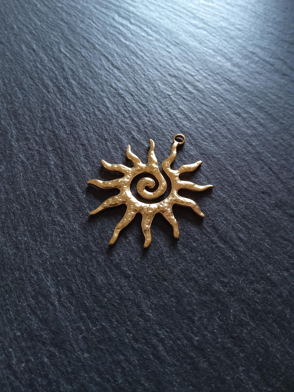 Gold Stainless Steel Swirl Sun Pendant 40x33x2mm Hole: 2.2mm - ContentedCatz