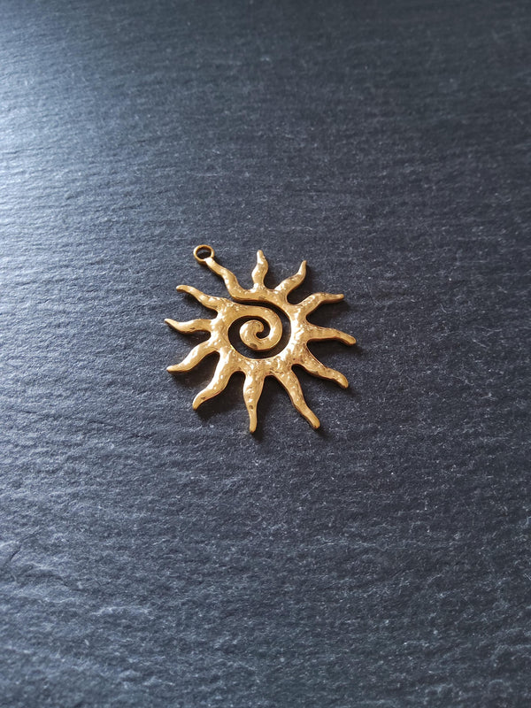 Gold Stainless Steel Swirl Sun Pendant 40x33x2mm Hole: 2.2mm - ContentedCatz