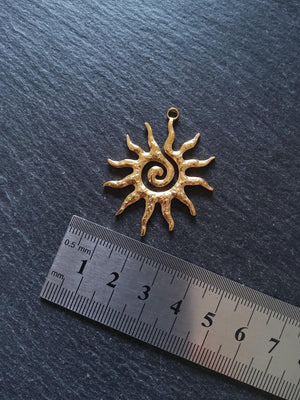 Gold Stainless Steel Swirl Sun Pendant 40x33x2mm Hole: 2.2mm - ContentedCatz