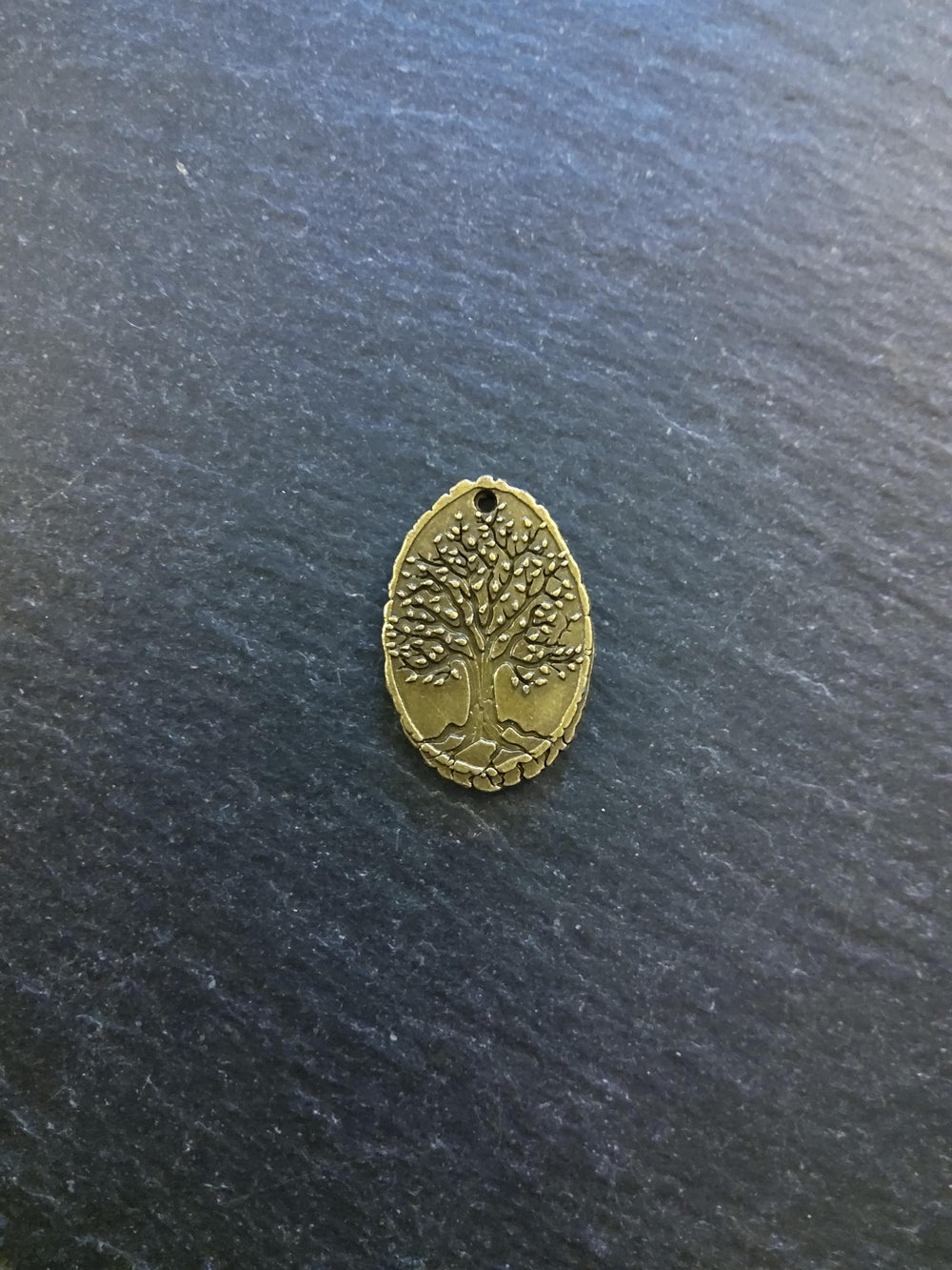 8 or 40 Antique Bronze Alloy Oval Tree Wood Effect Charms 25x17mm