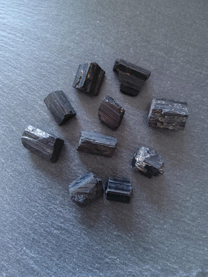5 Raw Natural Tourmaline Crystal Pieces Average: 20x15x15mm