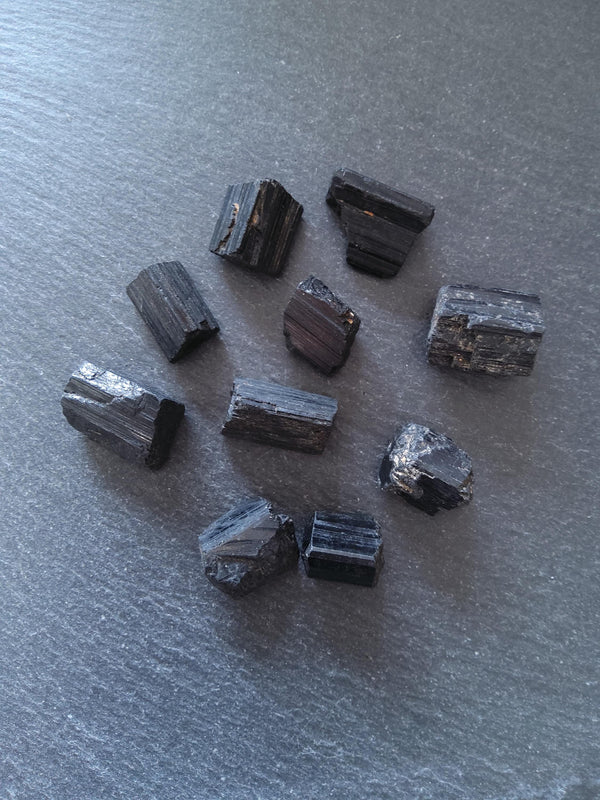 5 Raw Natural Tourmaline Crystal Pieces Average: 20x15x15mm