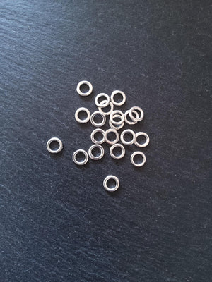 40 or 200 CLOSED 8mm Jump Rings Silver Plated Alloy Strong 1.5mm (19 gauge) Wide 8x1.5x1.4mm