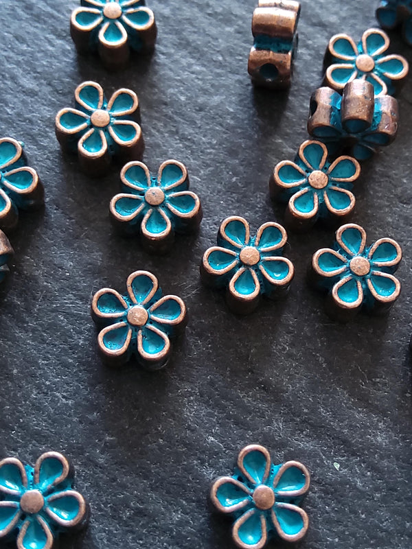20 or 100 Flower Beads Antique Copper with Blue Patina 7x6.5x3.3mm Hole: 1.2mm