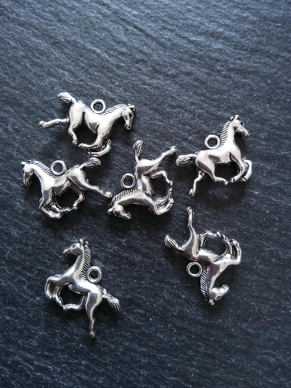 10 or 50 Horse Charms Antique Silver Tone Metal Alloy 15x19x3.5mm