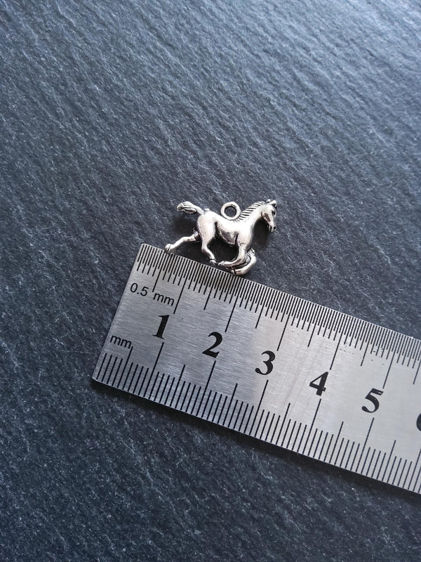 10 or 50 Horse Charms Antique Silver Tone Metal Alloy 15x19x3.5mm