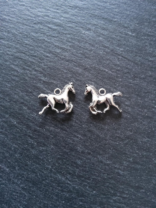 10 or 50 Horse Charms Antique Silver Tone Metal Alloy 15x19x3.5mm