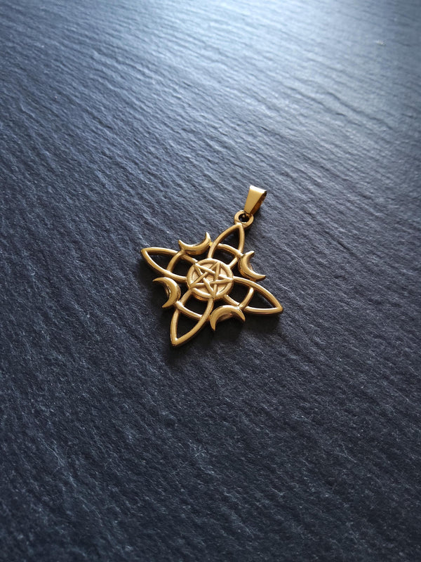 Witches Knot Pentagram & Moon Pendant Gold Stainless Steel 31x34mm