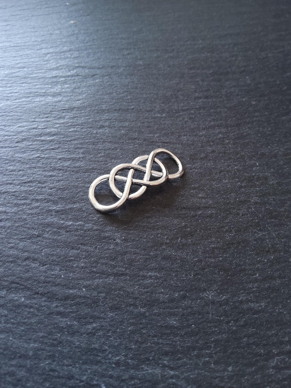 6 or 30 Celtic Knot Connector Charms Double Infinity Knot Antique Silver Tone Alloy 33x13mm