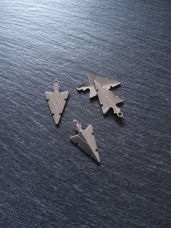4 or 20 Arrow Head Charms Stainless Steel 28x15x2mm - ContentedCatz