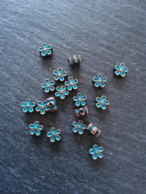 20 or 100 Flower Beads Antique Copper with Blue Patina 7x6.5x3.3mm Hole: 1.2mm