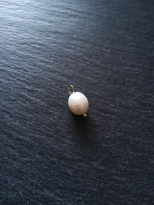 2 or 10 Natural Cultured Freshwater Pearl Charms 16mm