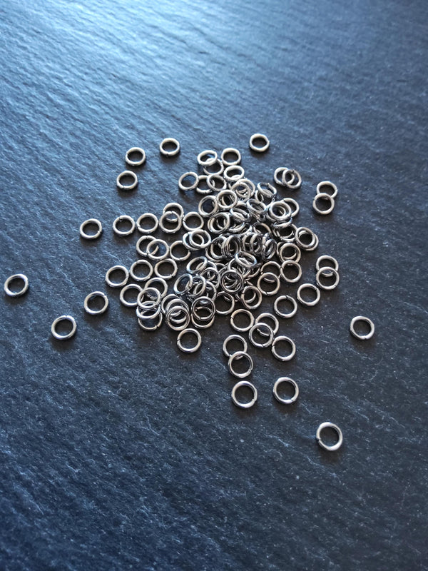 200 or 1000 Stainless Steel 4.5mm Jump Rings 0.8mm (20 Gauge) Hole: 2.8mm - ContentedCatz
