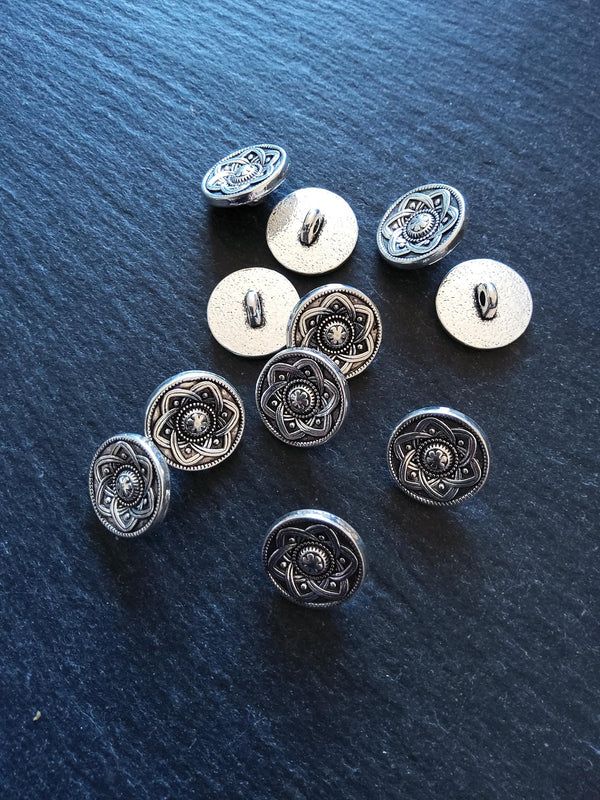 8 or 40 Flower Metal Shank Buttons Antique Silver Tone 15mm (5/8") Fasteners