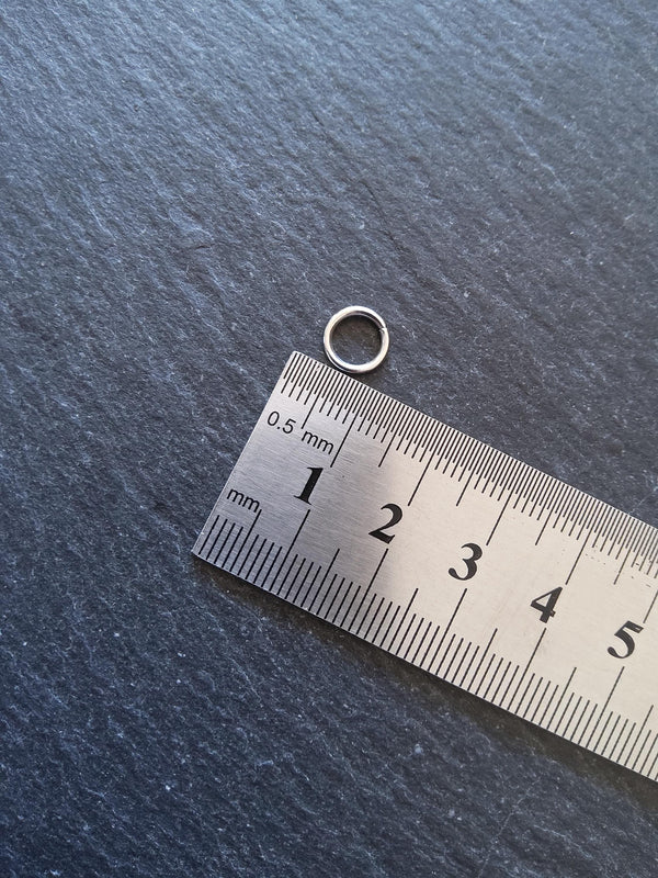 100 or 500 Stainless Steel 8mm Jump Rings 1.2mm (16 gauge) Hole: 6mm