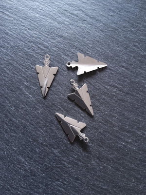 4 or 20 Arrow Head Charms Stainless Steel 28x15x2mm - ContentedCatz