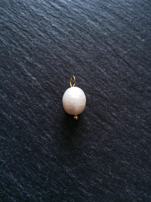 2 or 10 Natural Cultured Freshwater Pearl Charms 16mm