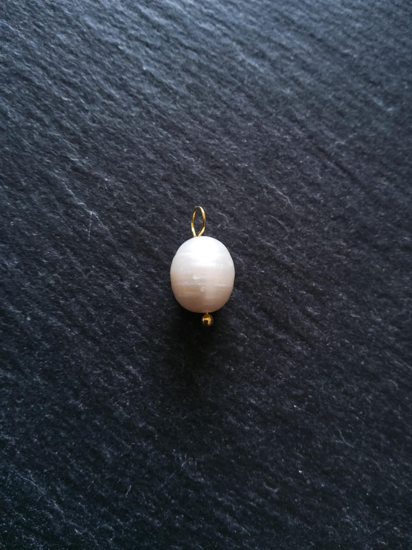 2 or 10 Natural Cultured Freshwater Pearl Charms 16mm