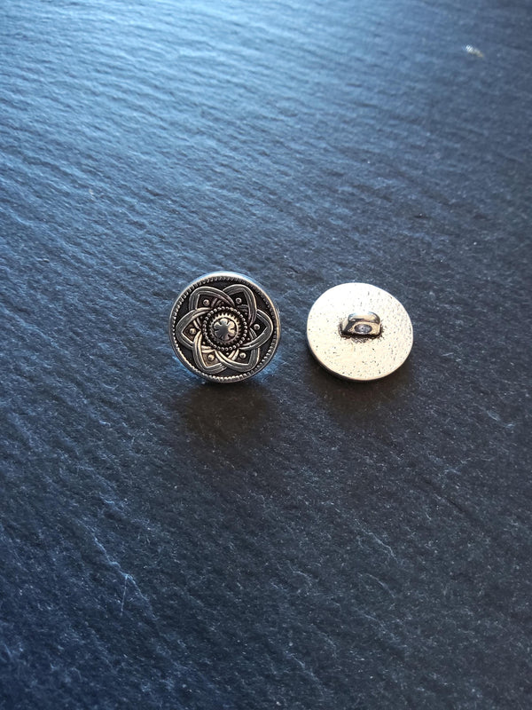 8 or 40 Flower Metal Shank Buttons Antique Silver Tone 15mm (5/8") Fasteners